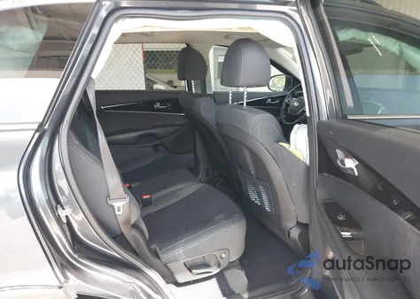 2020 Kia Sorento 3.3L S из США, поврежденный, VIN 5XYPGDA51LG659280